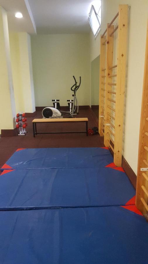 Piso Zona Hospital 6 Personas Apartment โอเบียโด ภายนอก รูปภาพ