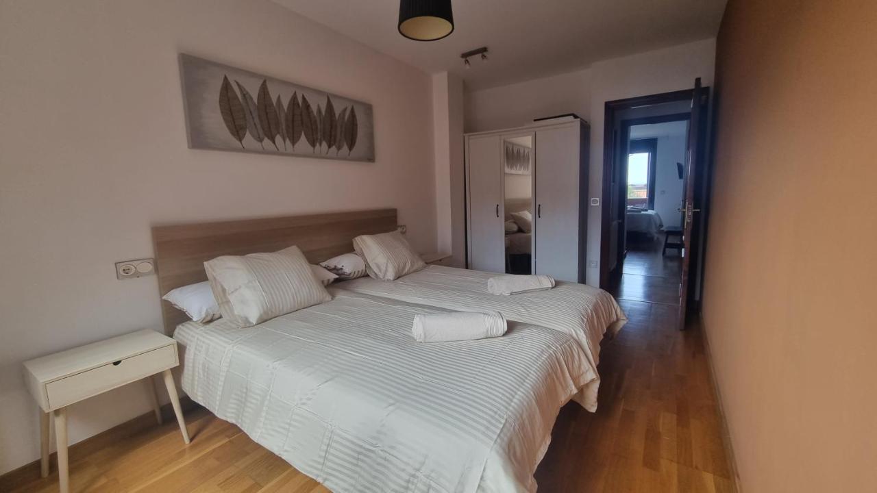 Piso Zona Hospital 6 Personas Apartment โอเบียโด ภายนอก รูปภาพ