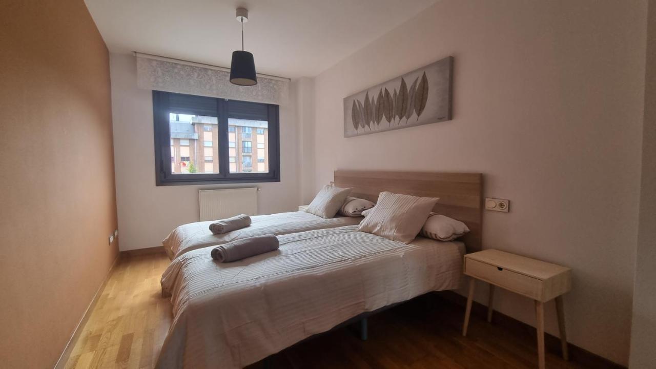 Piso Zona Hospital 6 Personas Apartment โอเบียโด ภายนอก รูปภาพ