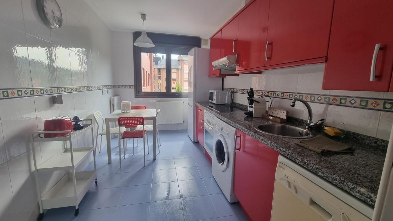 Piso Zona Hospital 6 Personas Apartment โอเบียโด ภายนอก รูปภาพ